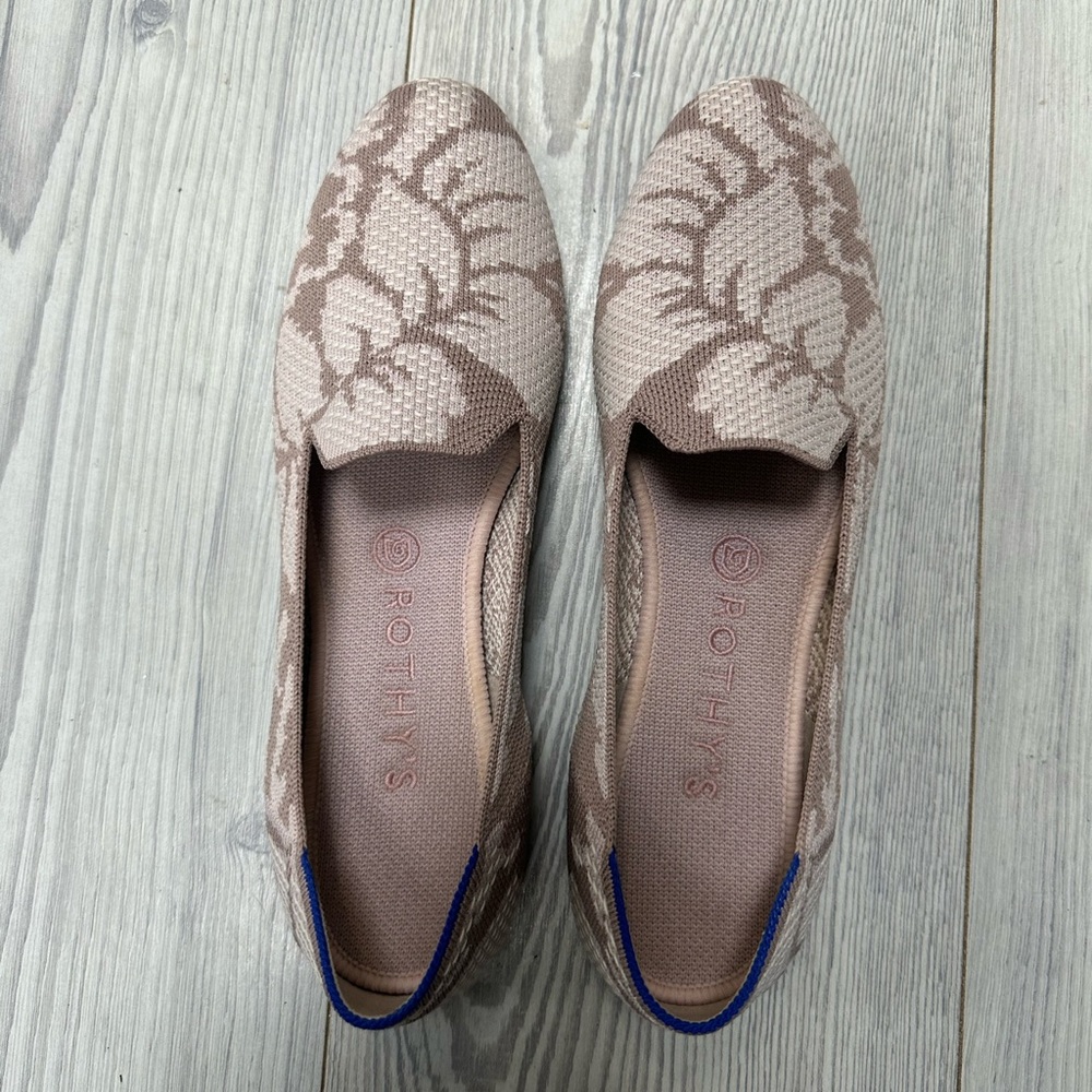 Rothy’s “The Loafer” floral size 10 EUC